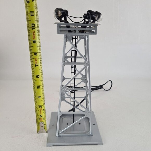 MTH 30-9049 RK# 395 Floodlight Tower EX All Steel Construction Light Position - Picture 3 of 8
